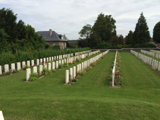 Vermelles British Cemetery