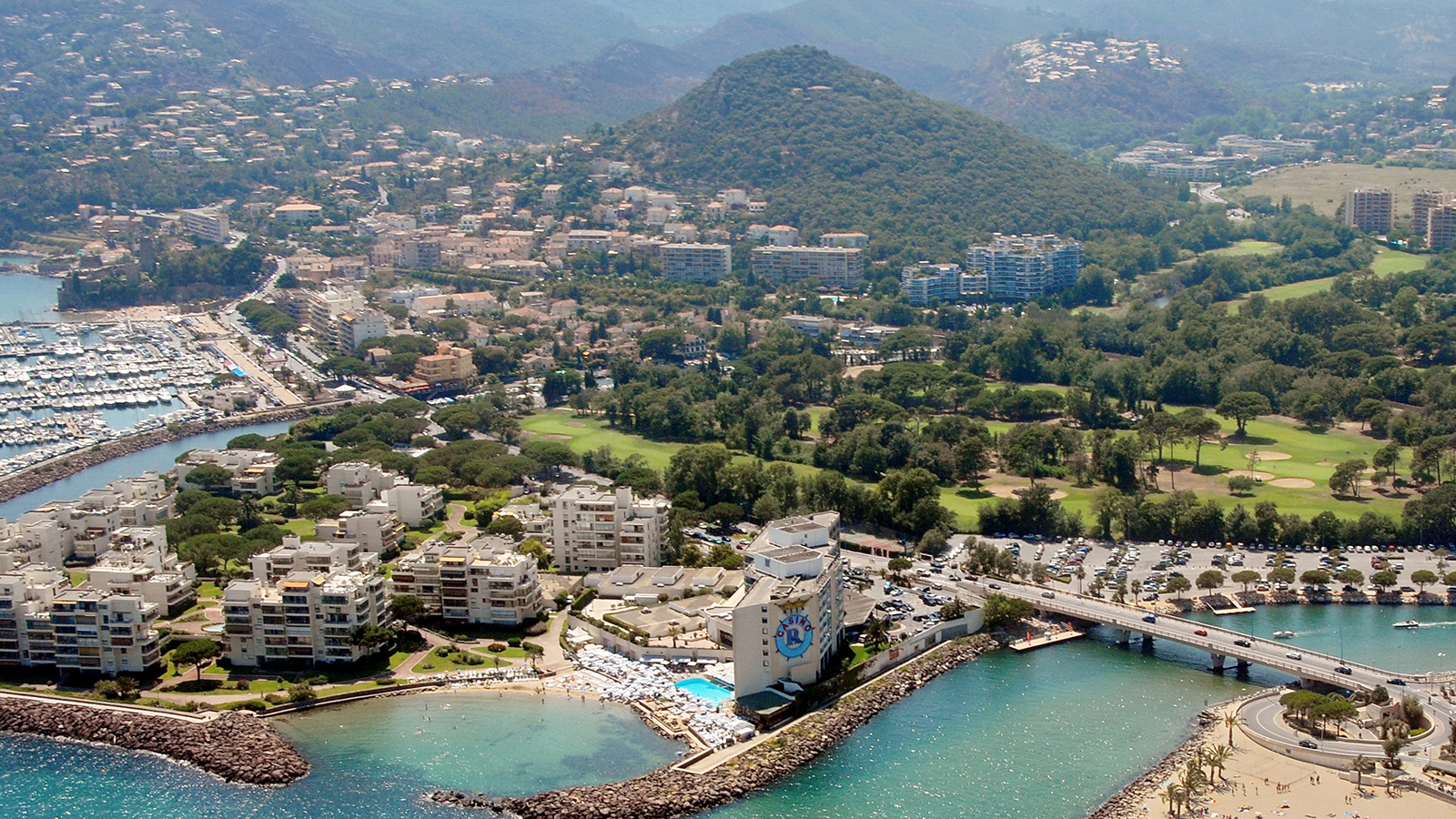 Univrcannes