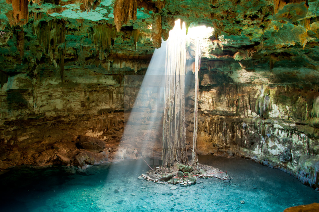 D'zitnupt Cenote