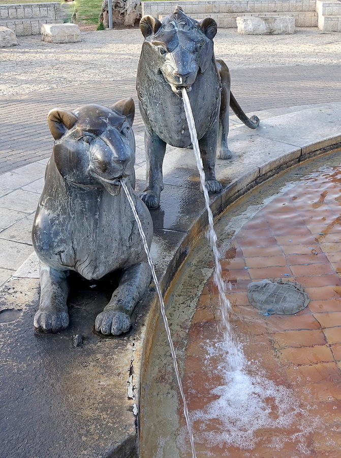 Lions Fountain