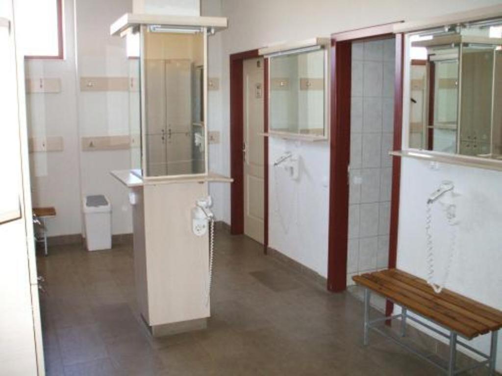 Motel Select Swimming Pool