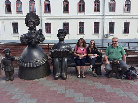 Monument Family