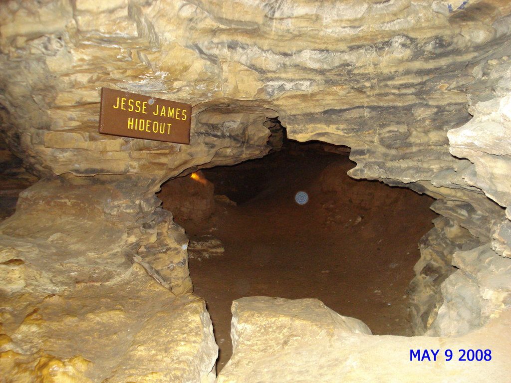 Mark Twain Cave and Cameron Cave