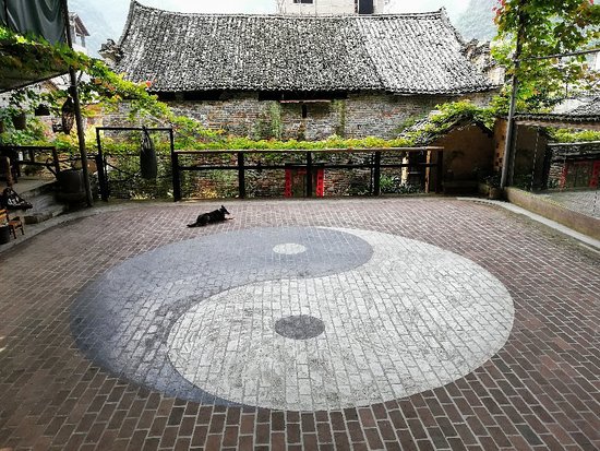 Yangshuo Traditional Tai Chi School