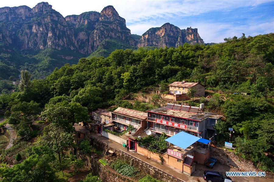 Yanjiang Cliff-Road