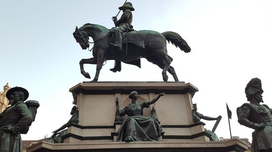 Monumento a Carlo Alberto