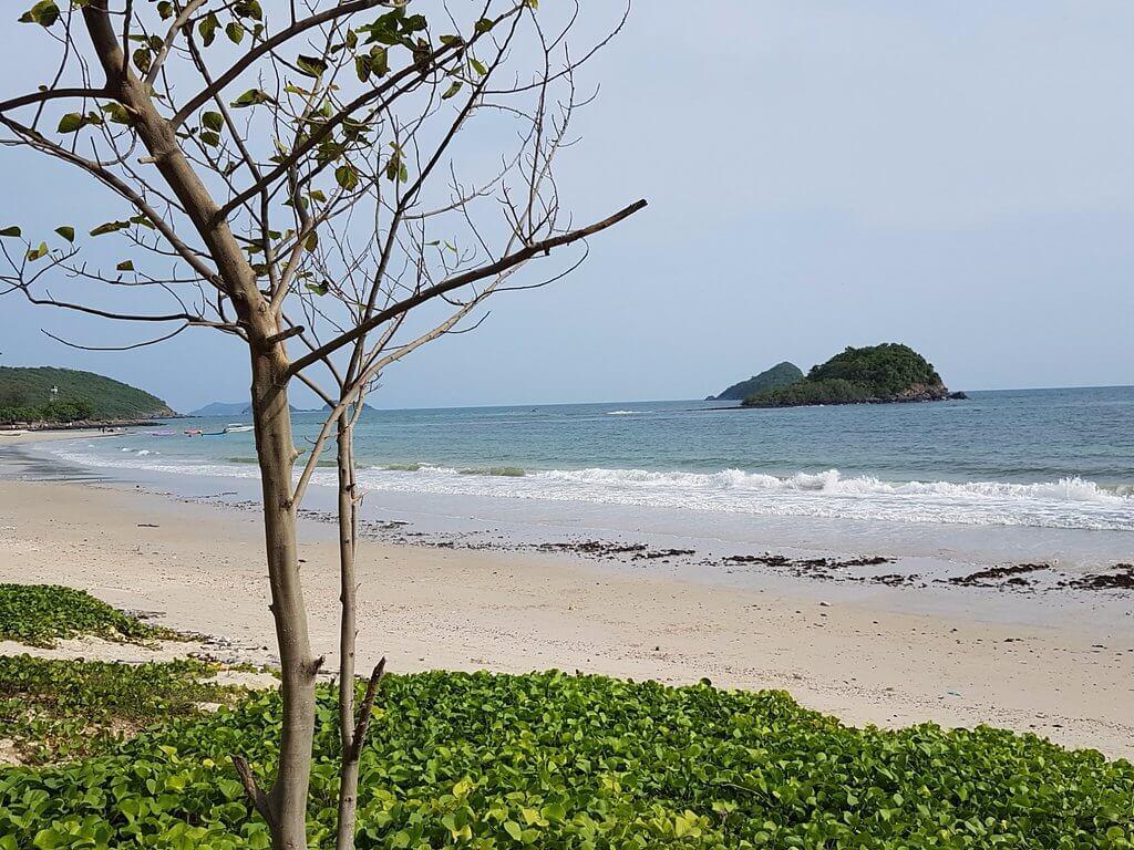 Nang Ram Beach