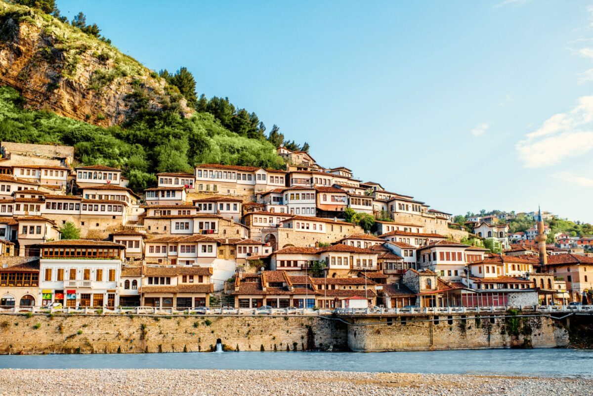 Roshnik Village