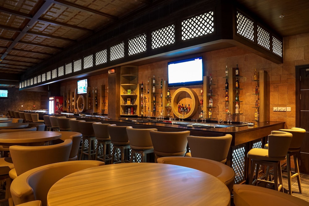 Cigar Lounge