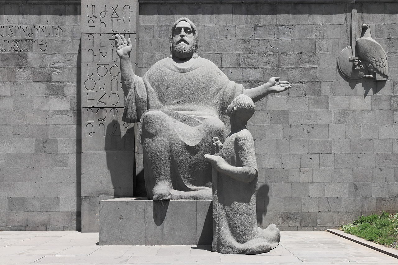 Statue de Saint Mesrop
