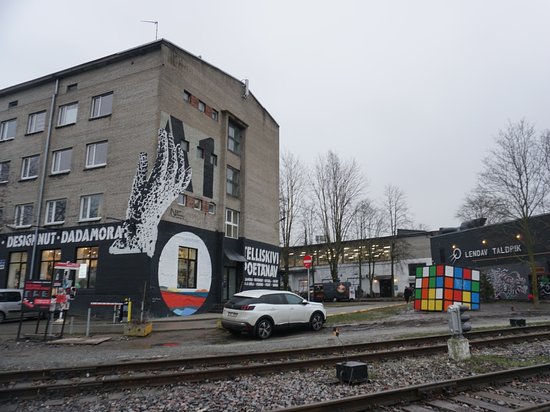 Telliskivi Loomelinnak