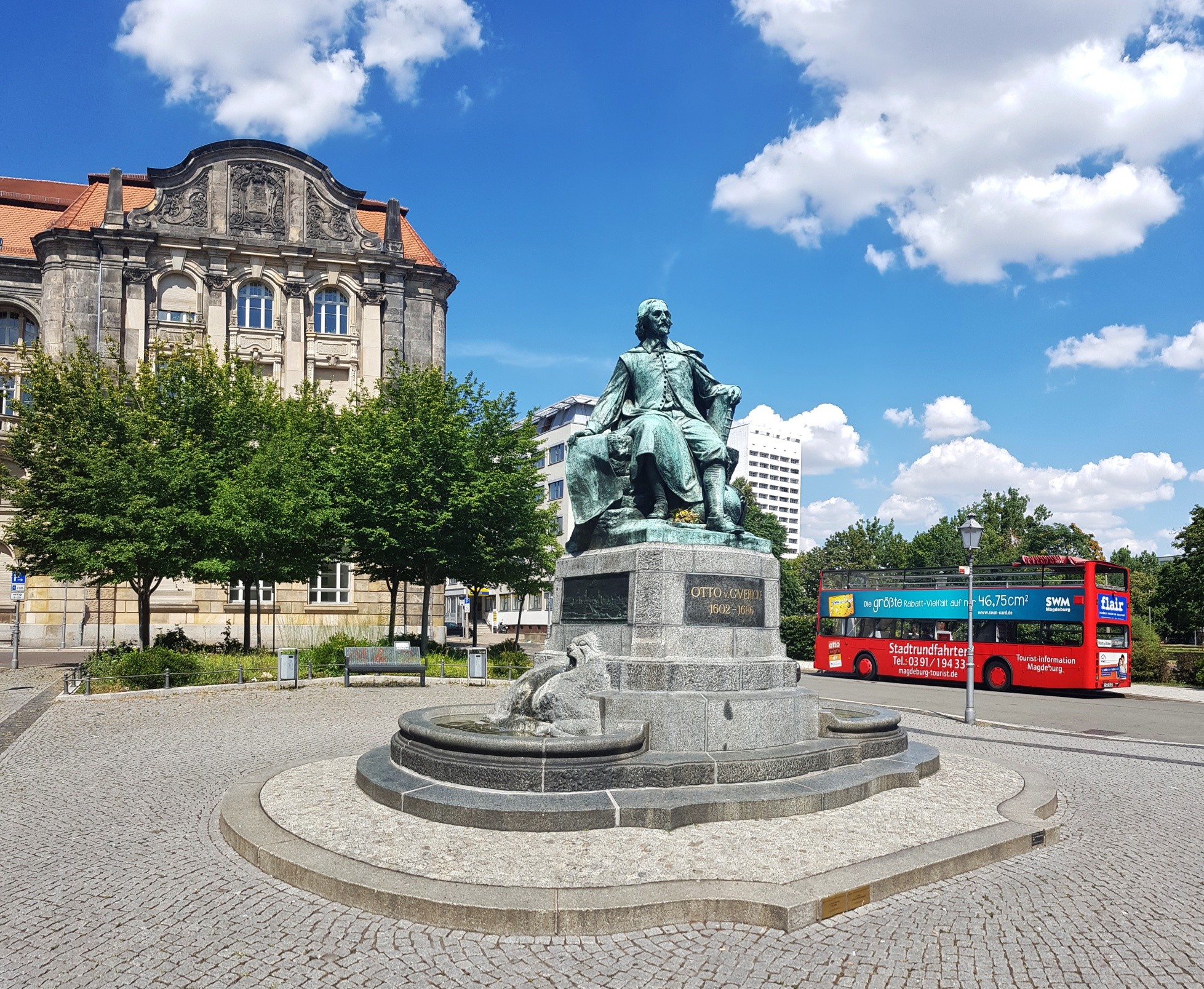Guericke Denkmal