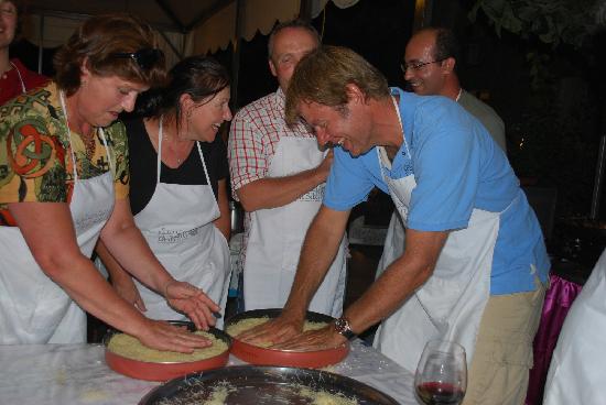 Home Cooking and Dining Experience Tour at Beit Sitti House
