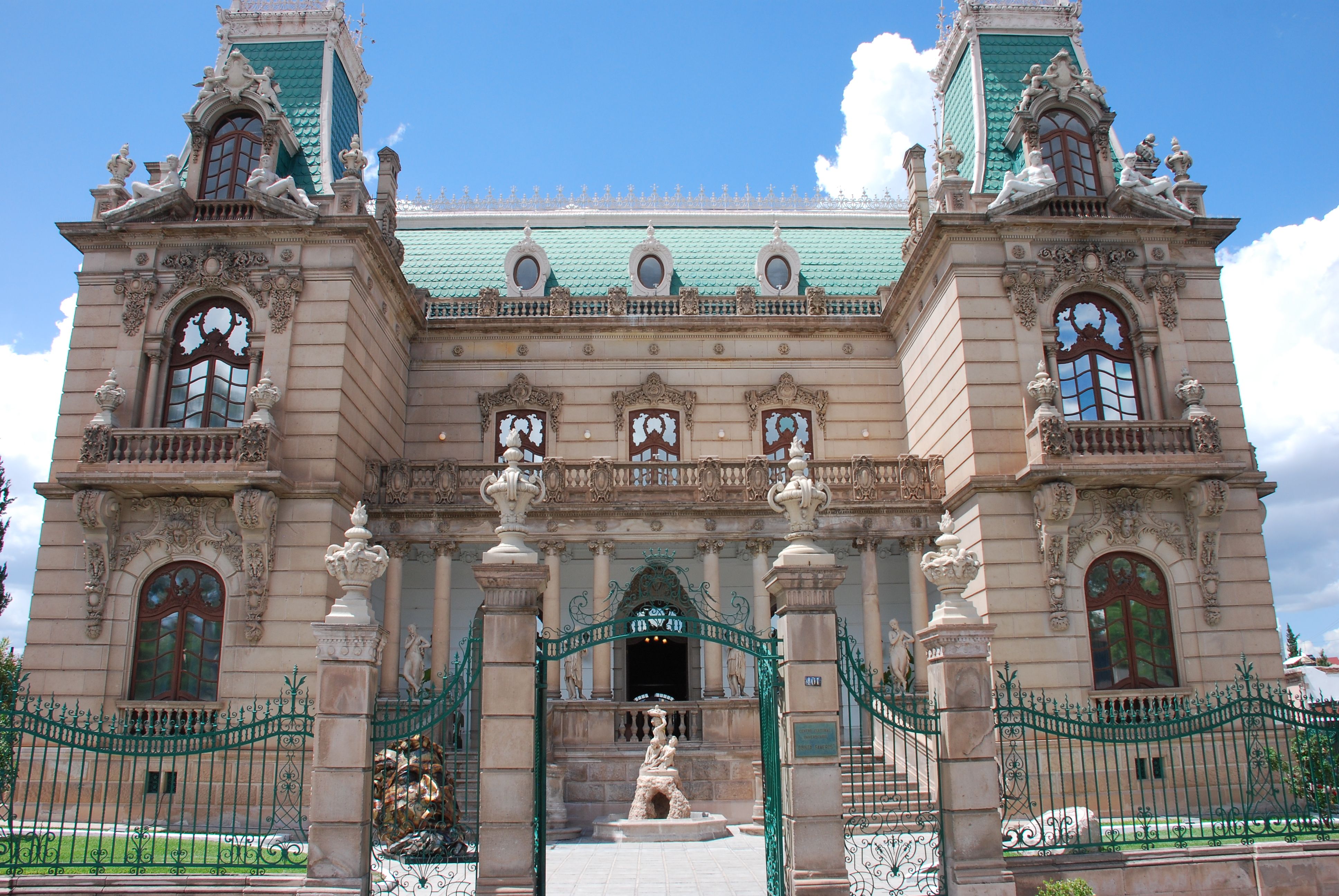 Centro Cultural Universitaria