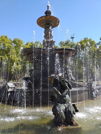 Fuente de los Continentes