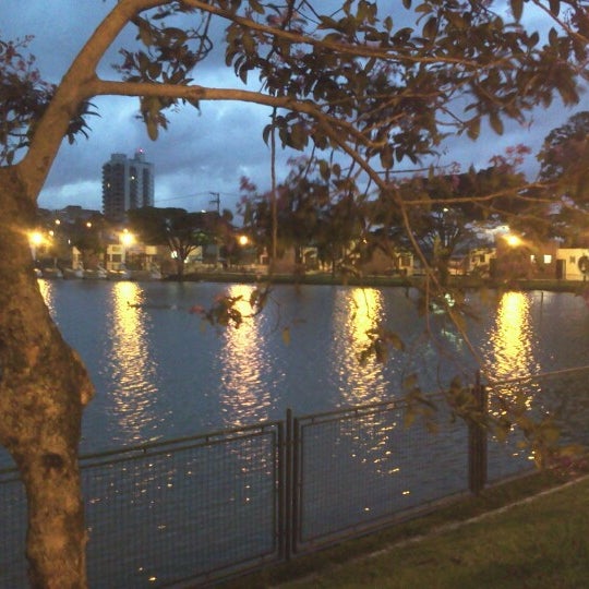 Lago de Vila Galvão