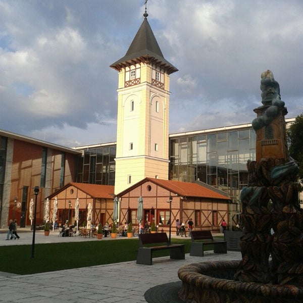 Outdoor Pictures 1