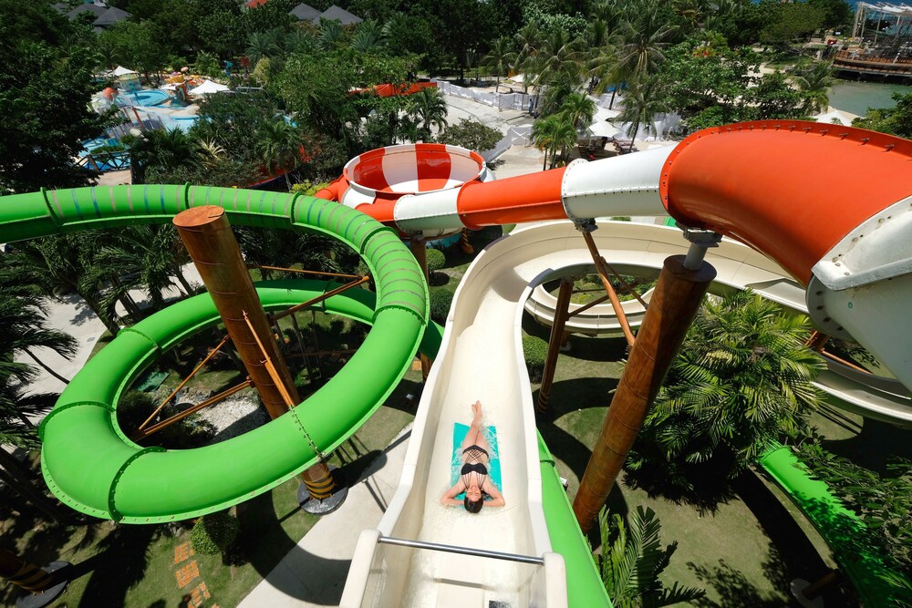 Royal Vista Water Park