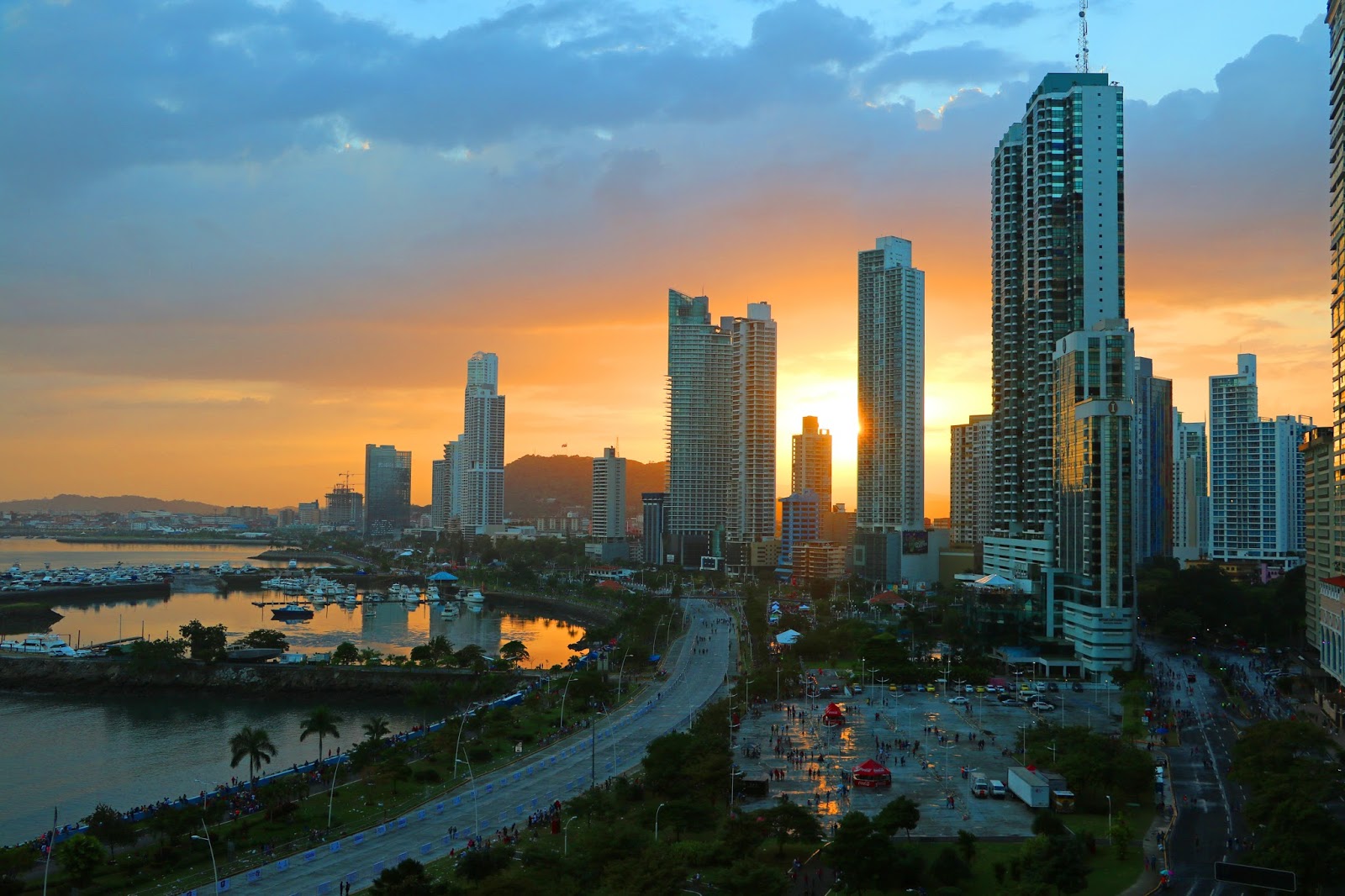 R&E Transfer Panama