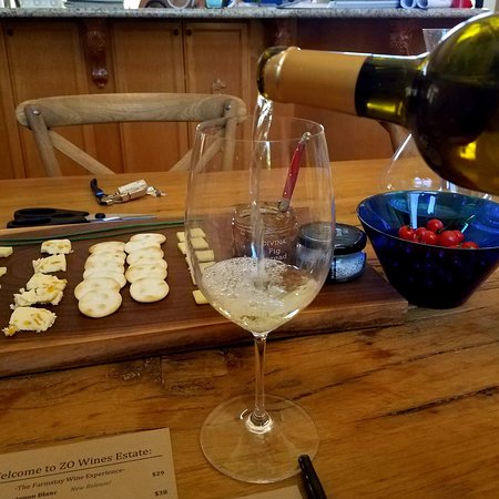Zo Wines