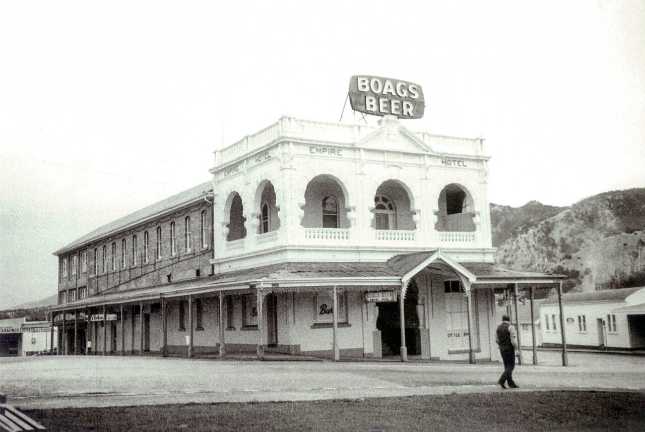 Empire Hotel