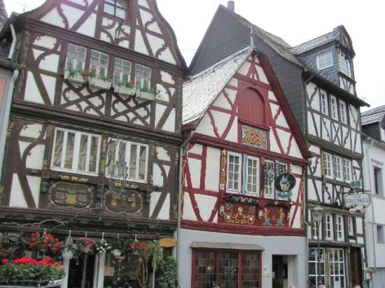 Marktplatz mit Ochsenbrunnen