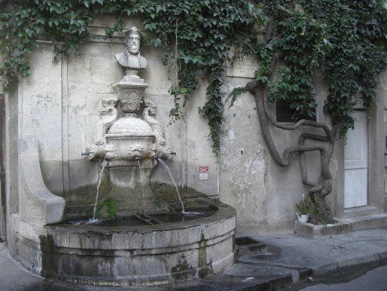Fontaine Nostradamus
