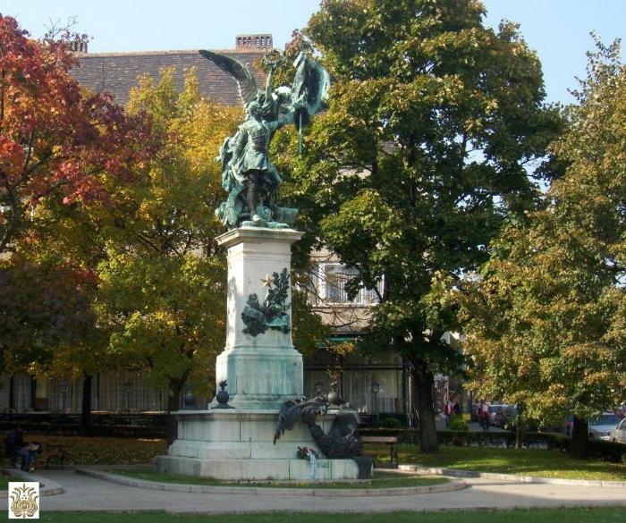 Statue of the Independence War