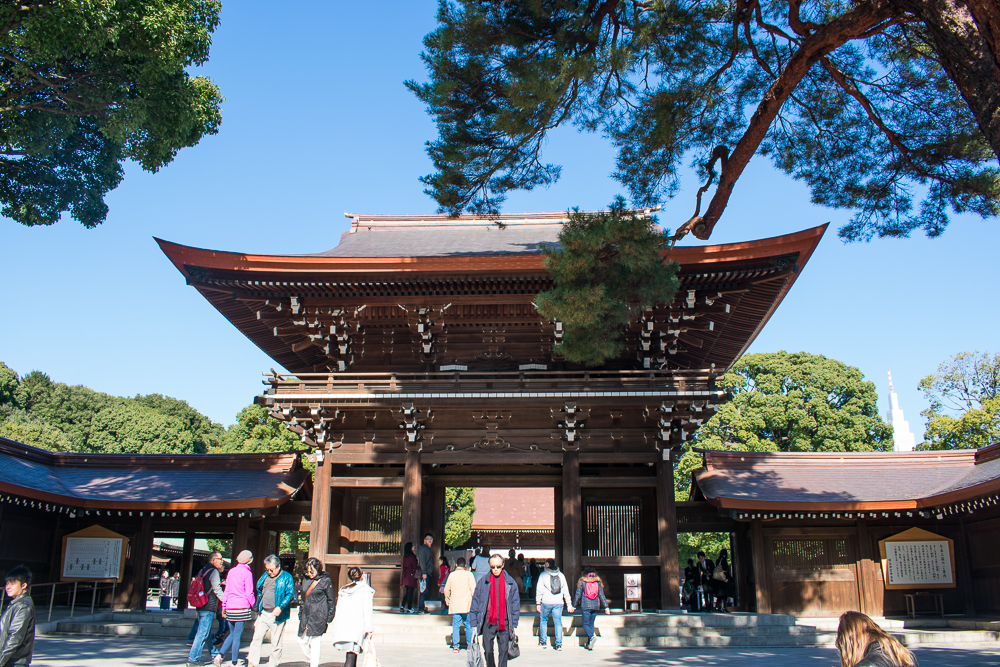 Meiji Tennonotachiyorijo Monument