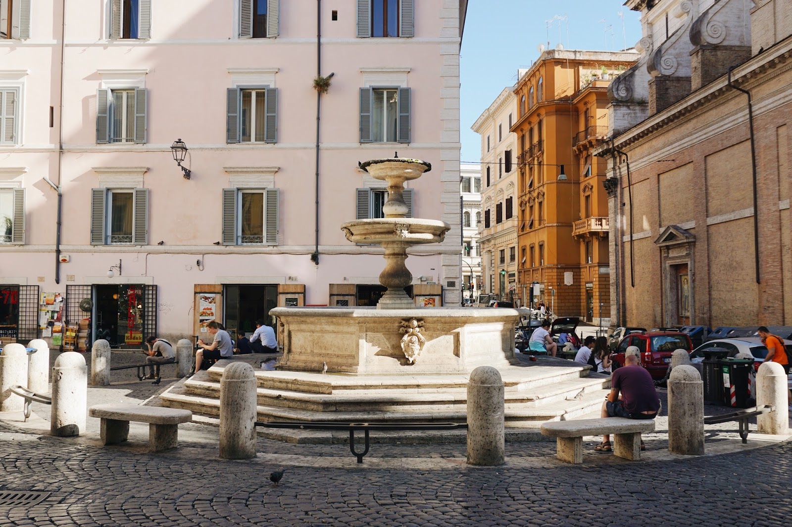 Piazza della Madonna dei Monti