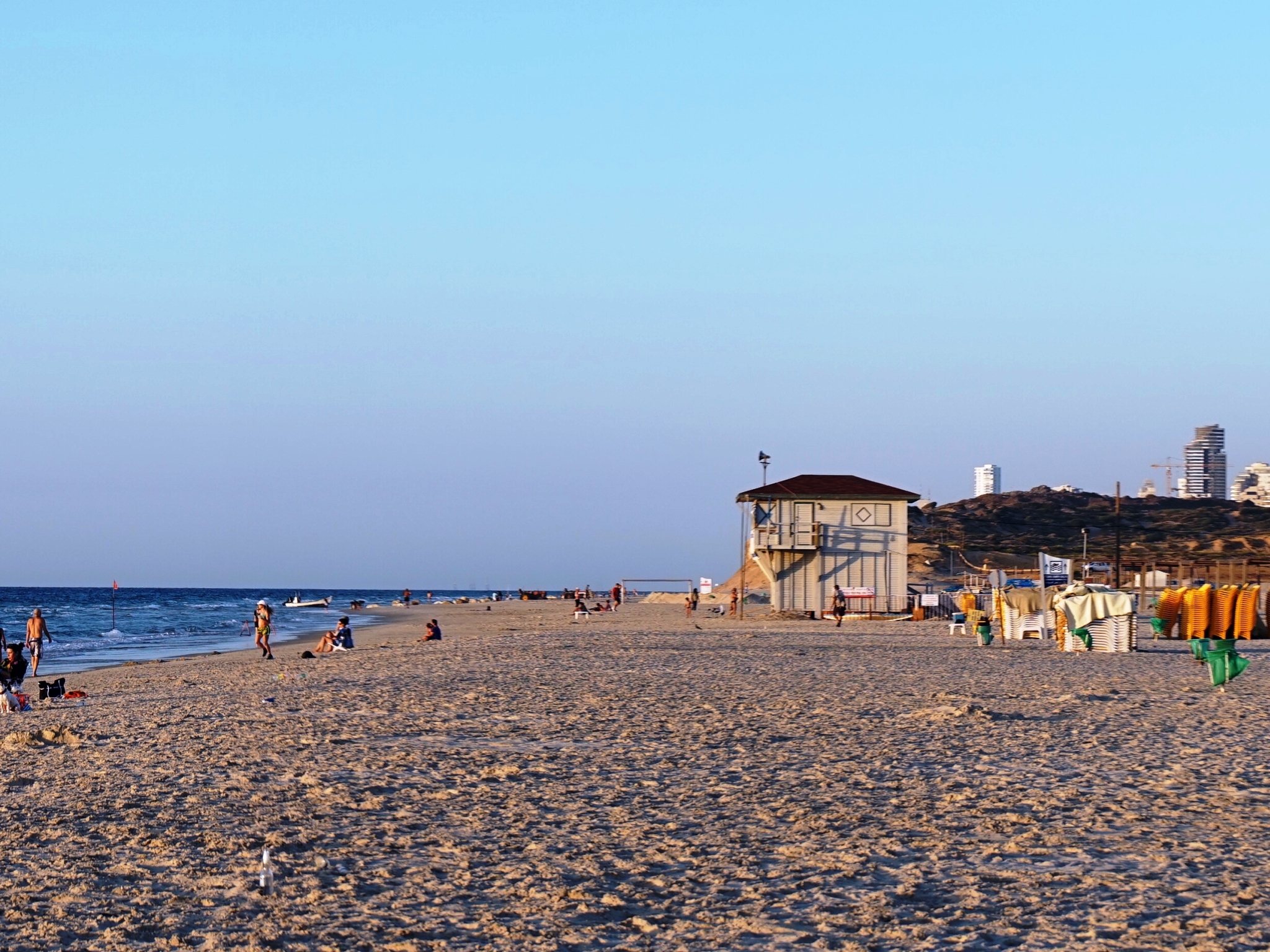Poleg Beach