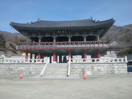 Gakwonsa Temple