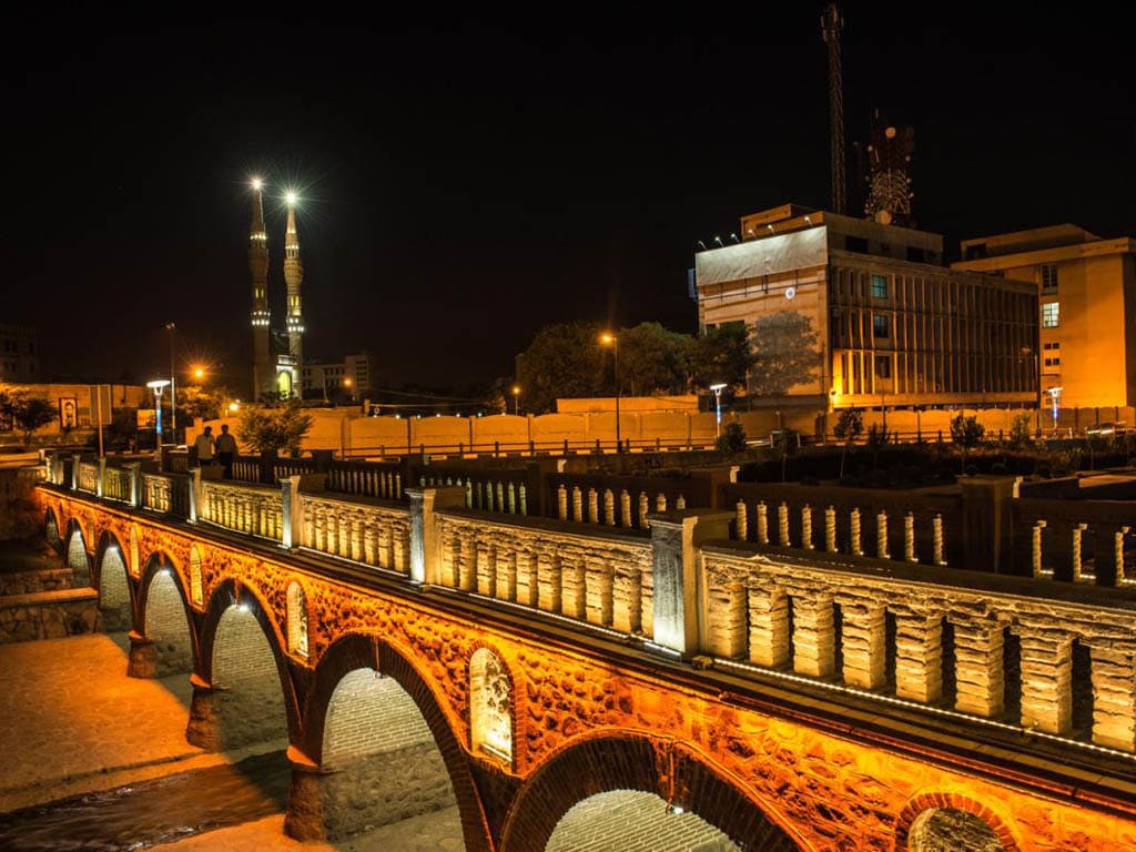 Qari Bridges