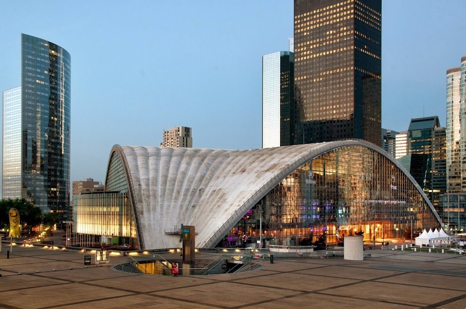La Defense de Paris