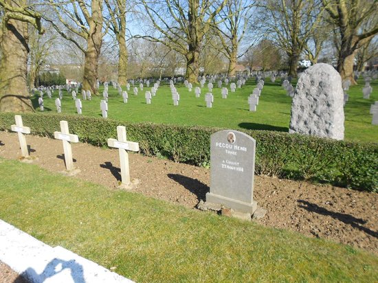 Deutscher Soldatenfriedhof Lens-Sallaumines
