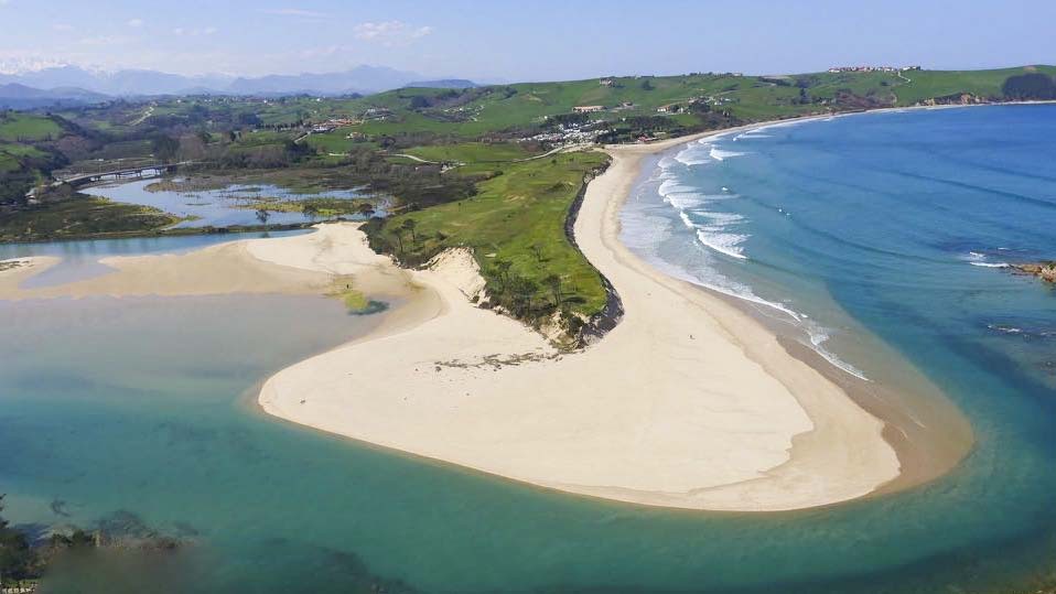 Playa de Oyambre