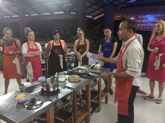 The Best Thai Cookery School
