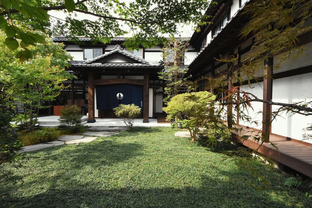Higashibetsuin Hall