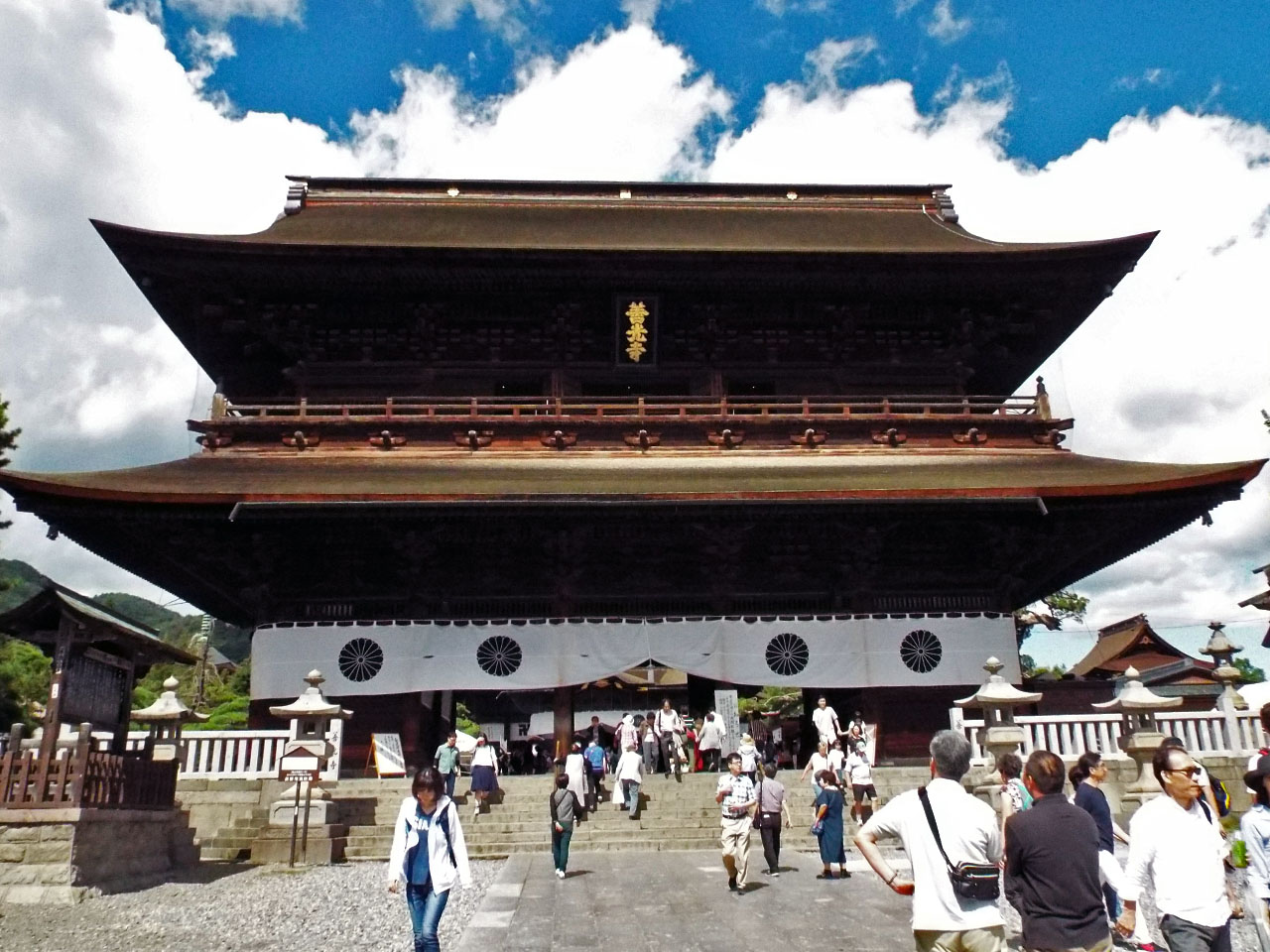 Zenkoji Temple