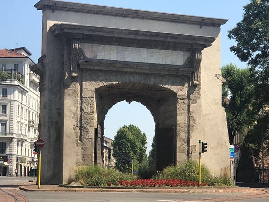 Arco di Porta Romana