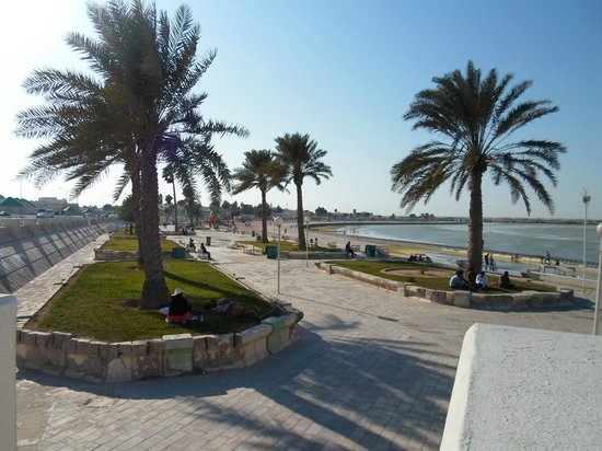 Al Thakhira Beach