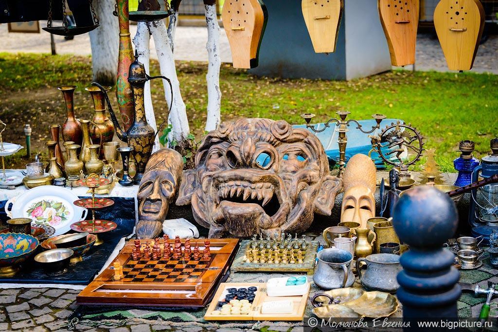 Flea Market Dry Bridge