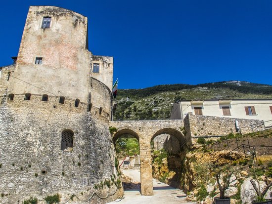 Castello Pandone