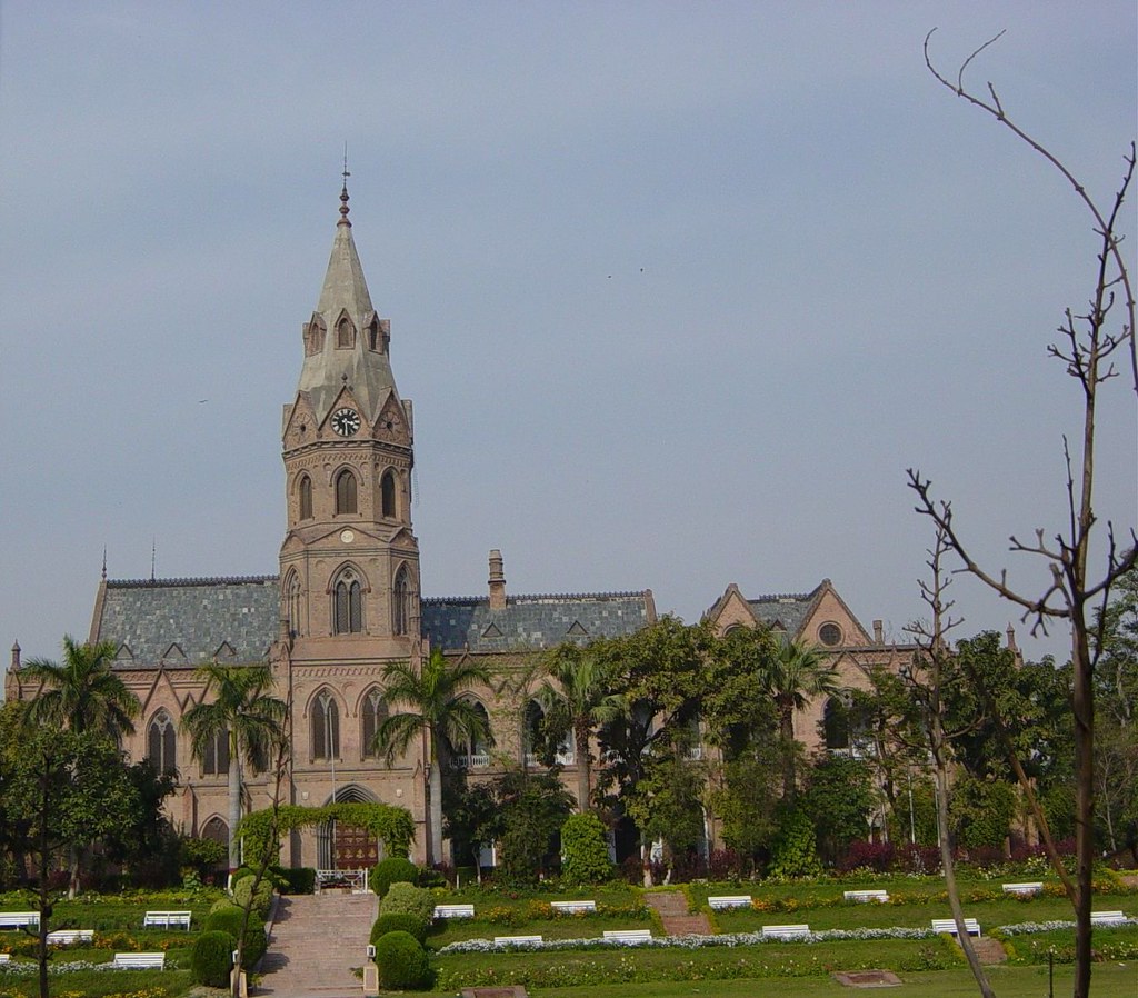 Government College University