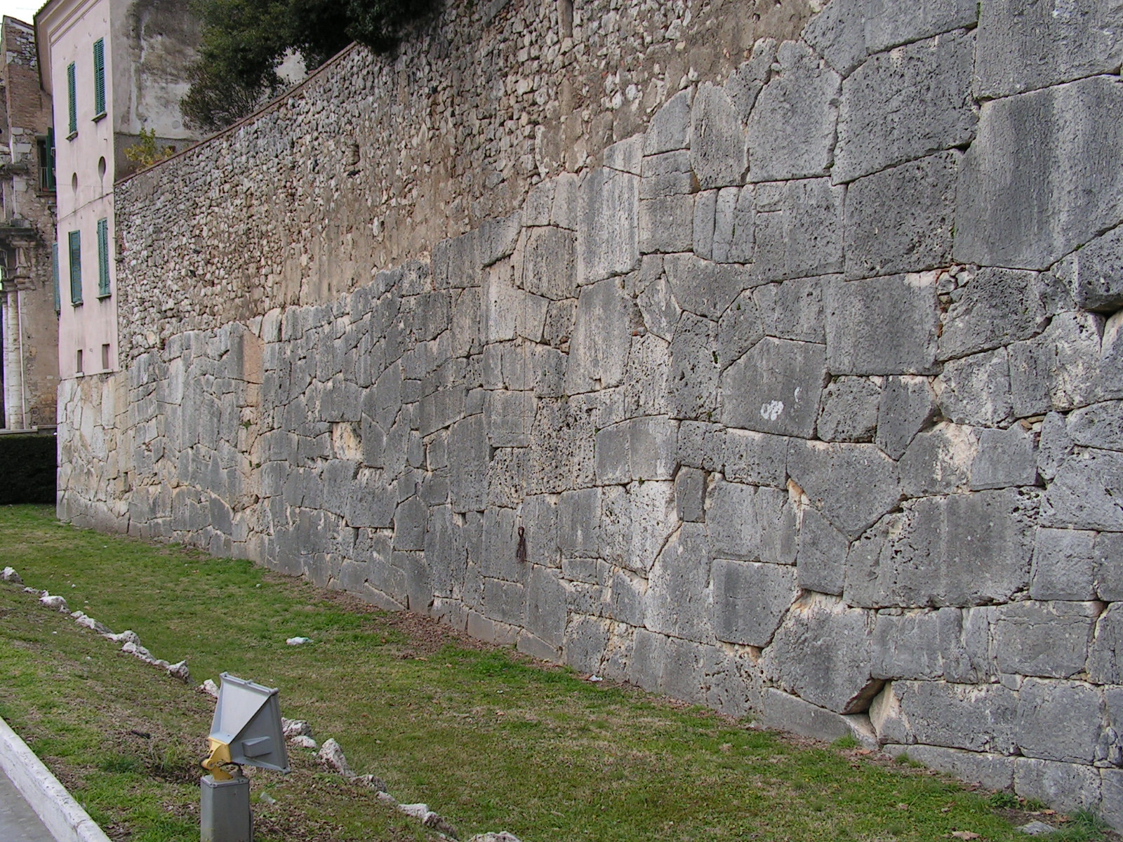 Mura Megalitiche