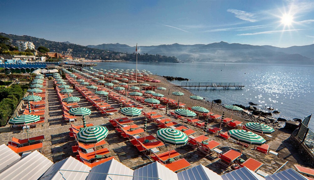 Santa Beach Club