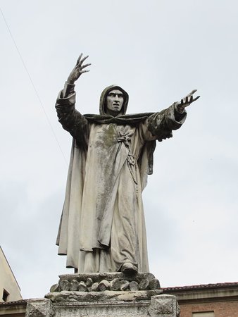 Statua di Girolamo Savonarola