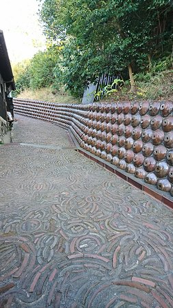 Tokoname City Pottery Footpath
