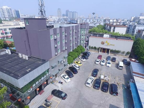 Zhong Lun Market