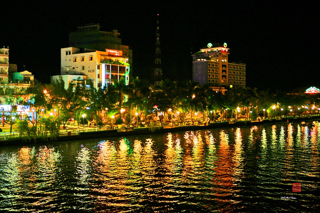 Ninh Kieu Wharf